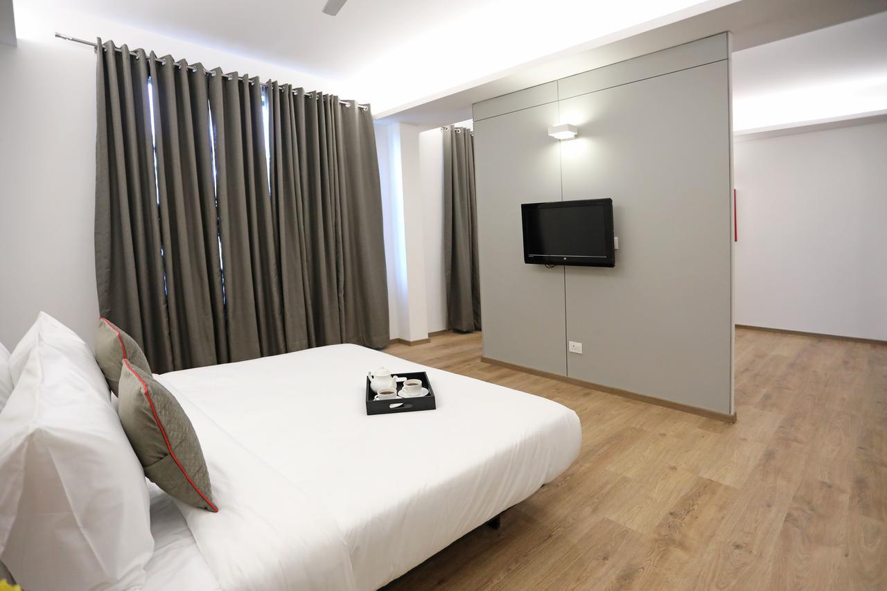 Oyo Townhouse 027 Sector 15 Gurgaon Hotel Exterior photo