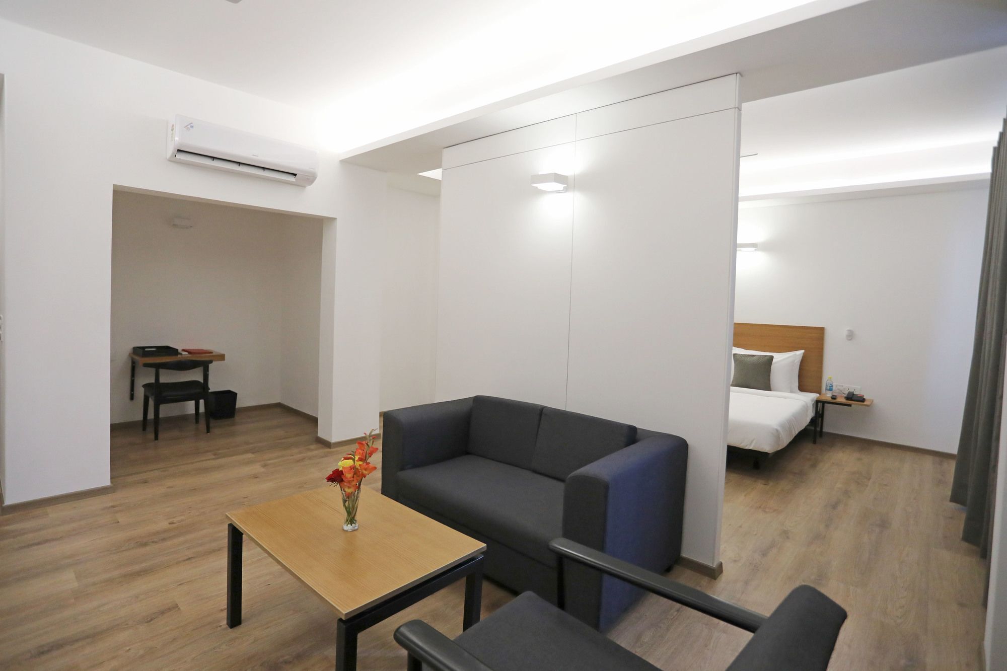 Oyo Townhouse 027 Sector 15 Gurgaon Hotel Exterior photo